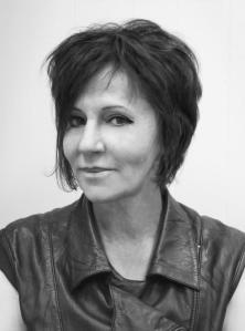 artista-helena-de-medeiros