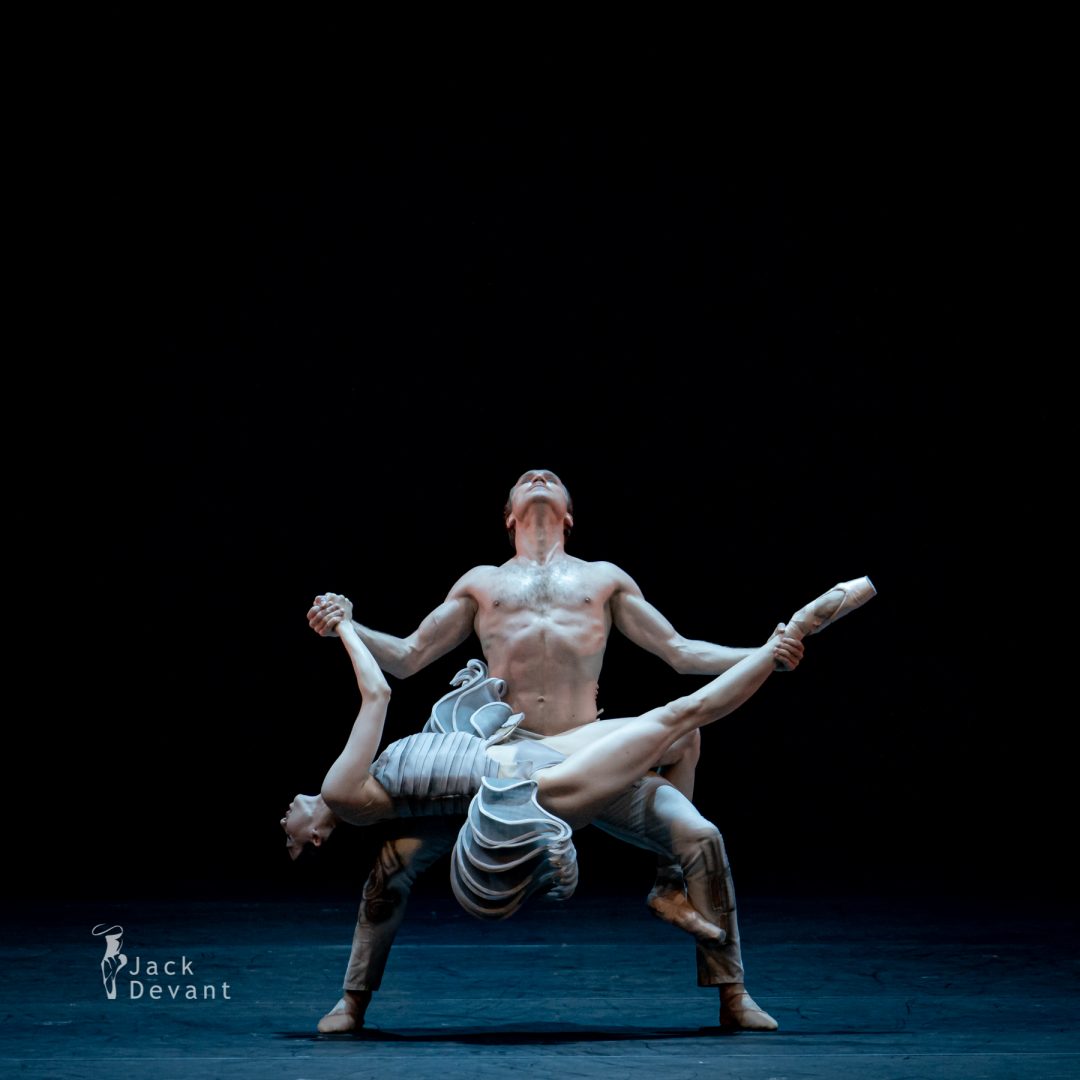 Jack-Devant-Ana-Turazashvili-and-Mikhail-Lobukhin-in-Come-un-Respiro-105-1080x1080